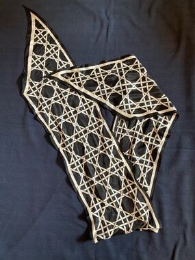 Vintage Vera scarf black and white oblong tapered
